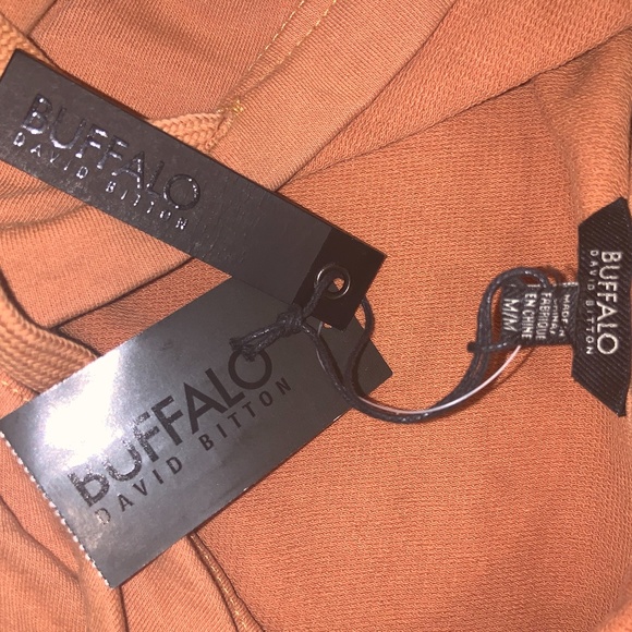 buffalo~cropped synched hoodie - Picture 2 of 7